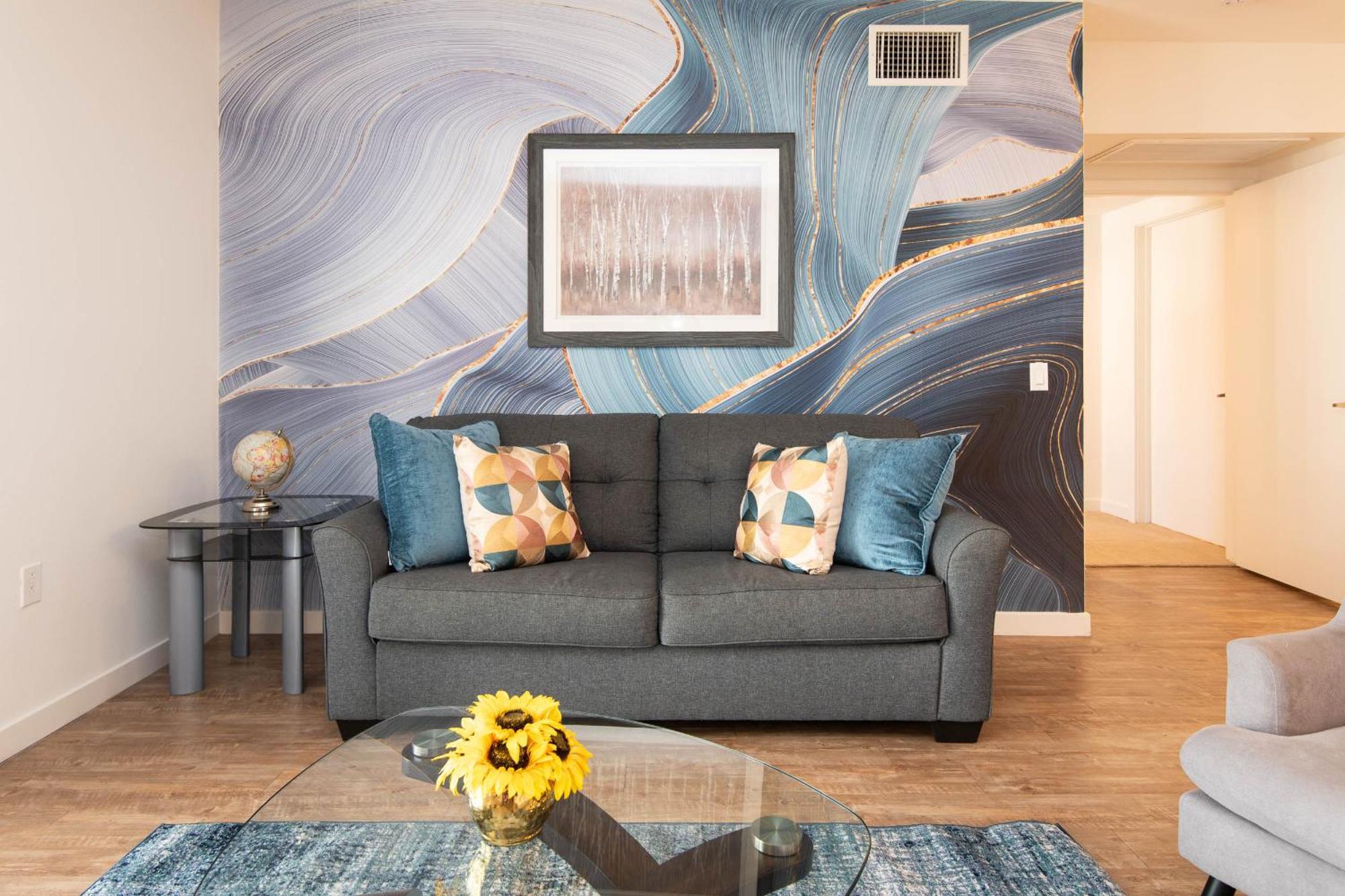 Large 2 Bedroom 2 Bath In Hollywood Los Angeles